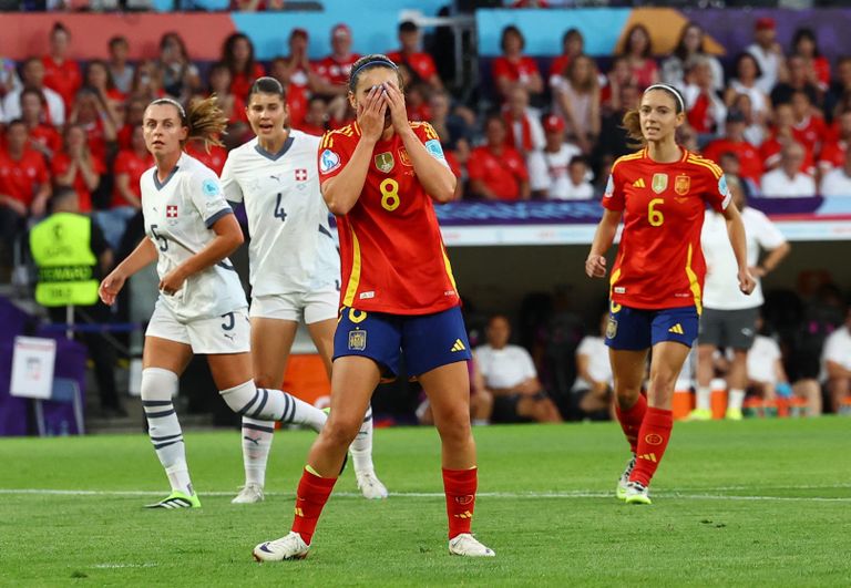 إسبانيا وإنجلترا يورو السيدات 2025