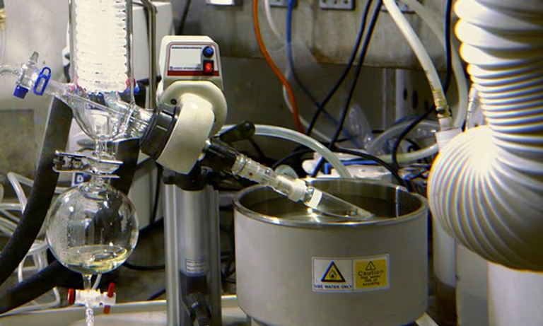 بعض اليورانيوم 233 المخزن موجودا منذ التجارب الذرية الأولى