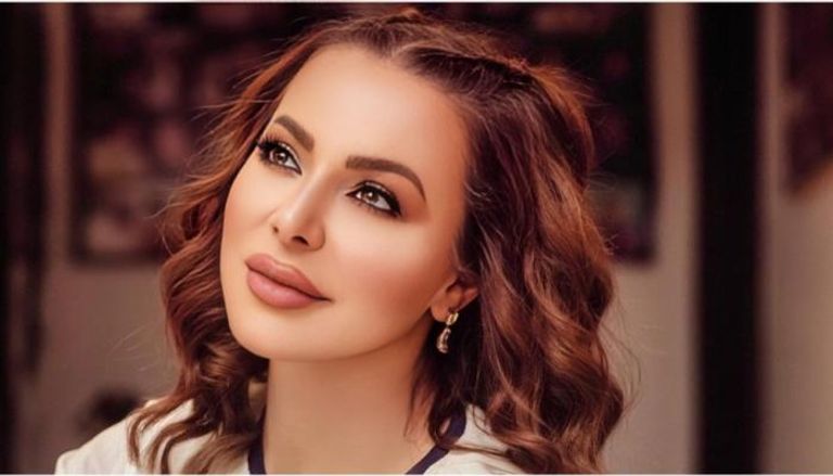الفنانة السورية سوزان نجم الدين