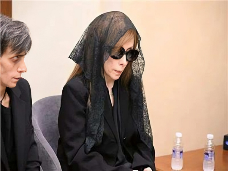 الفنانة فيروز الفنانة فيروز