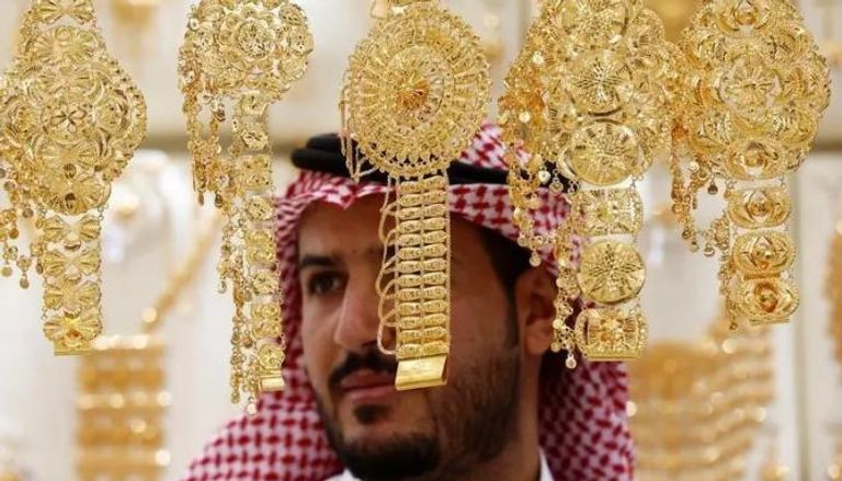 مشغولات ذهبية