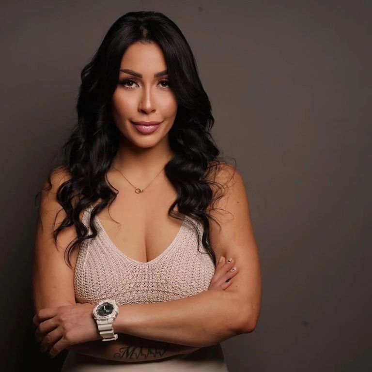 المذيعة داليا فؤاد