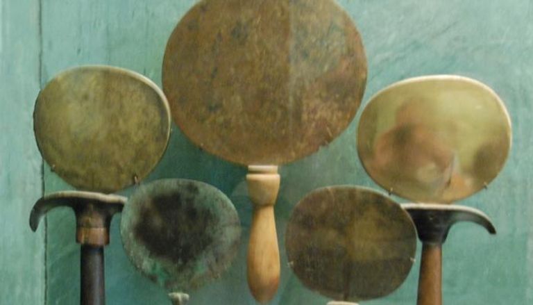مرايا فرعونية