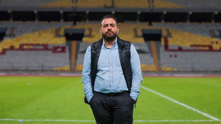 جون إدوارد المدير الرياضي للزمالك أحمد حسام