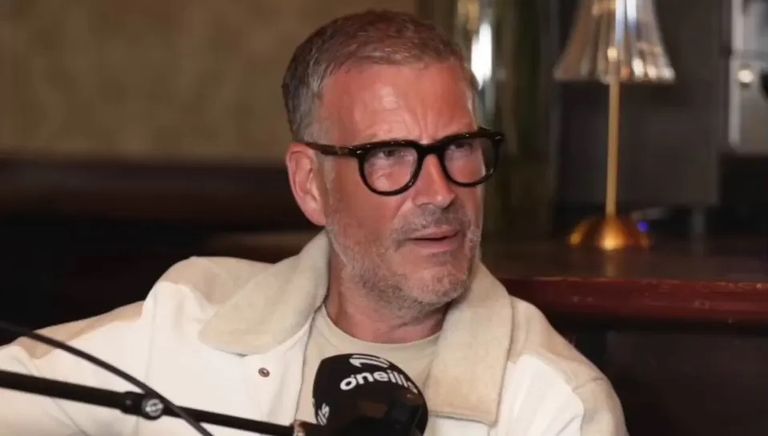 كلاتنبرغ دجاجة في الملعب