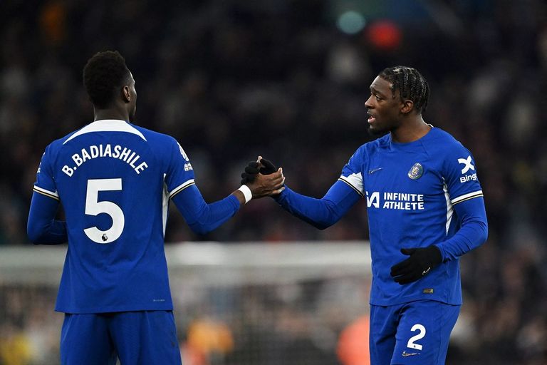 أكسل ديساسي وبينوا باديشيلي