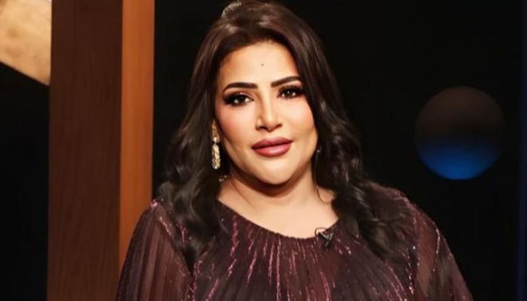 الفنانة بدرية طلبة