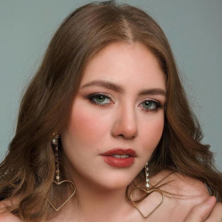 الفنانة رحمة حسن