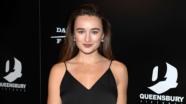 الممثلة الأميركية كيلي ماك الممثلة الأميركية كيلي ماك