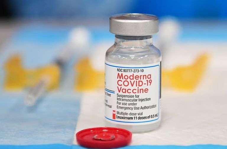 وزير الصحة والخدمات الإنسانية مع الرئيس الأمريكي