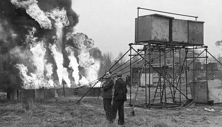 عاملات في مصانع الأسلحة الألمانية