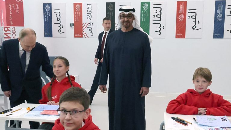الإمارات وروسيا جسور ثقافية ممتدة