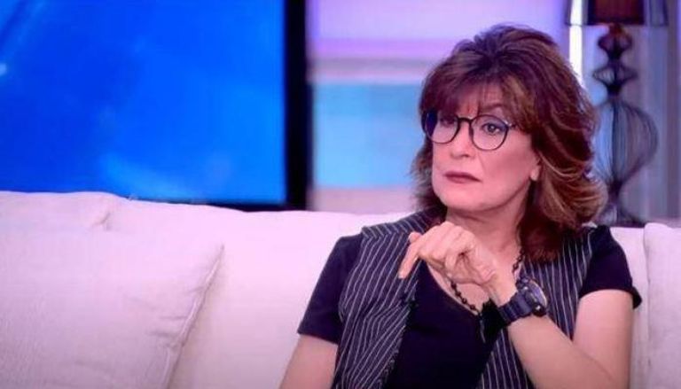 الفنانة سماح أنور