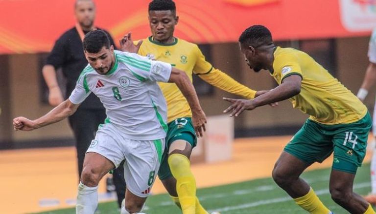 الجزائر ضد جنوب أفريقيا