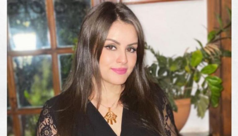 الفنانة الجزائرية حليمة ألما
