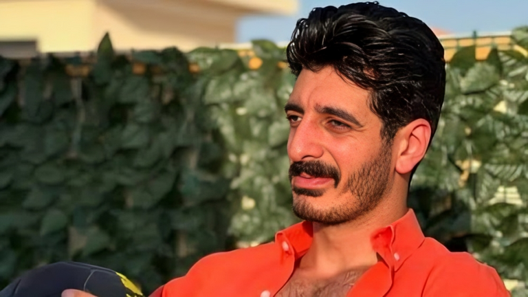 البلوغر محمد شاكر ومدير أعماله سعدني