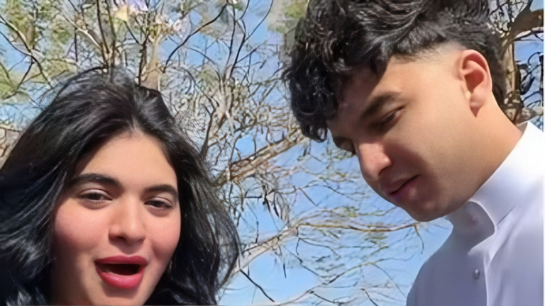 مونلي صديق سوزي الأردنية البلوغر لوشا