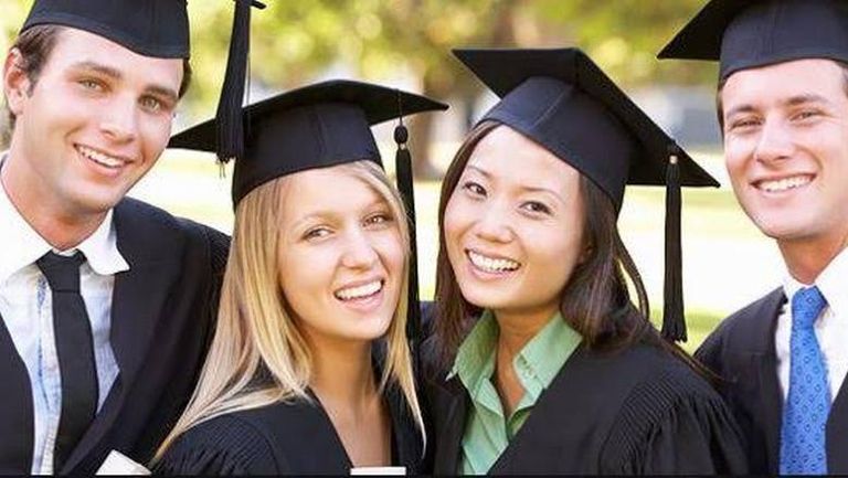 شروط الدراسة في الخارج بعد الثانوية تأشيرة دراسية بعد الثانوية العامة