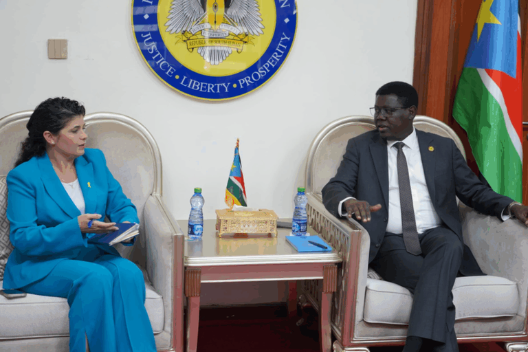 حانب من لقاء سلفاكير وشارين هاسكل