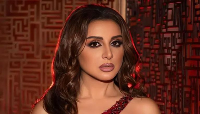الفنانة أنغام