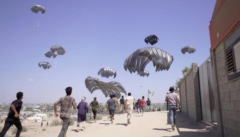 الإنزال الجوي الـ70 لأهل غزة