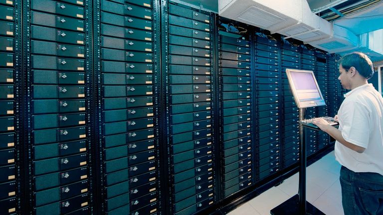 مراكز البيانات مراكز البيانات