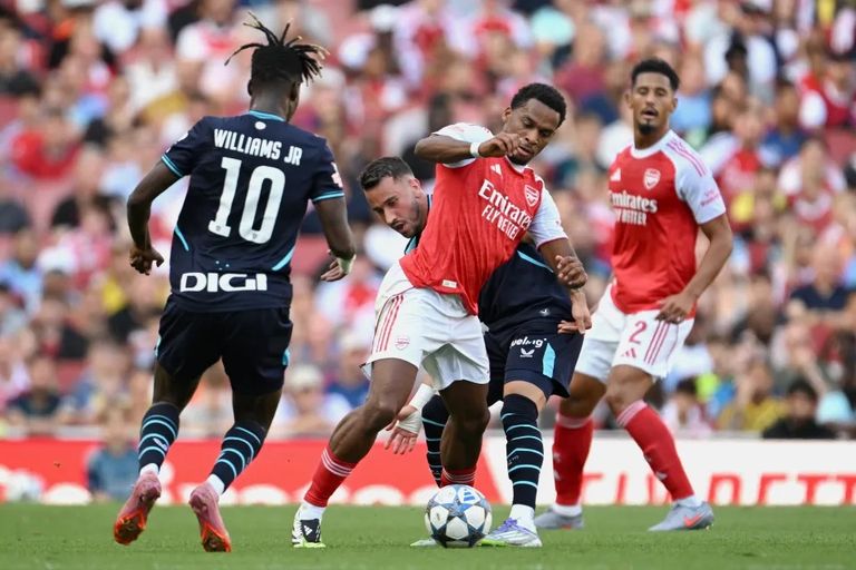 يوريان تيمبر لاعب أرسنال