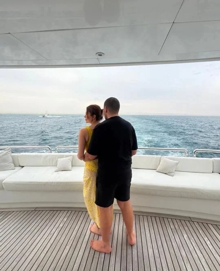 نسرين طافش رفقة أحمد جوهر