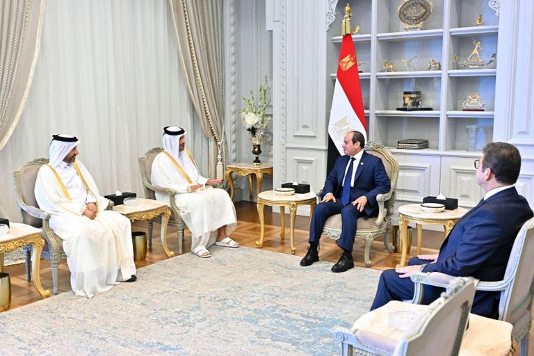 الرئيس المصري ورئيس وزراء قطر