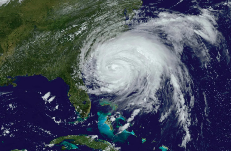 الإعصار إيرين - أرشيفية