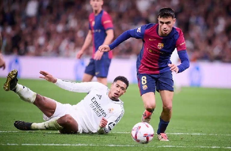 لامين يامال نجم برشلونة