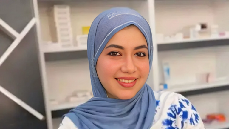 الطبيبة النفسية الشابة بان زياد طارق  انتحار طالب عراقي