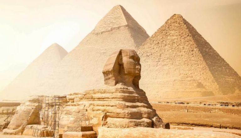 الأهرامات المصرية وأبو الهول