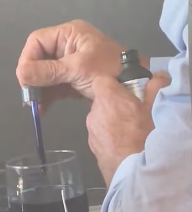 تحول أعضاء داخلية كالدماغ والقلب إلى لون أزرق غامض