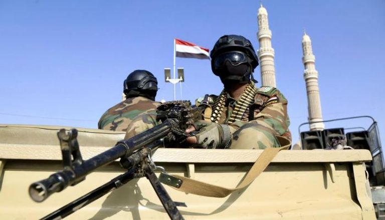 مسلحان حوثيان في صنعاء - أرشيفية