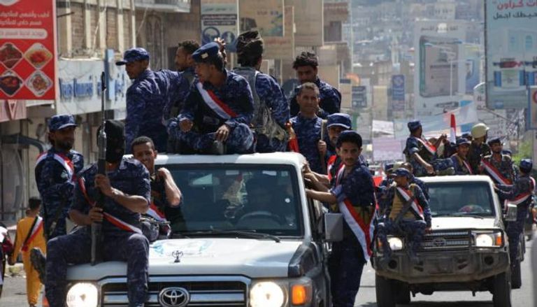 دوريات لإخوان في تعز (صورة خاصة)