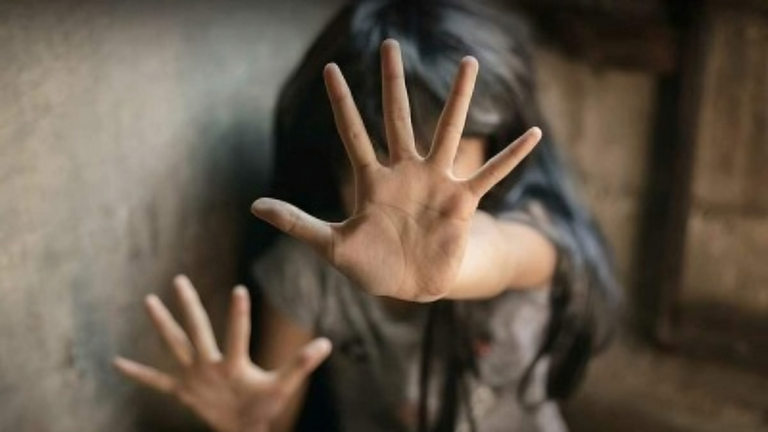 جرائم زوجات الآباء جرائم زوجات الآباء