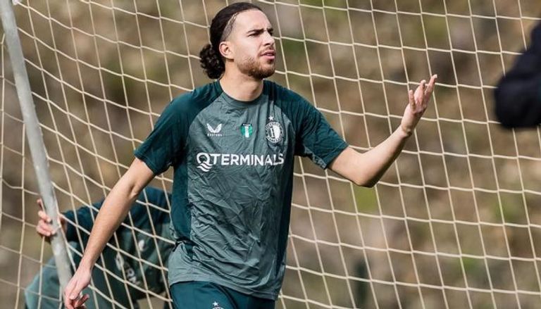 زروقي لاعب فريق تفينتي