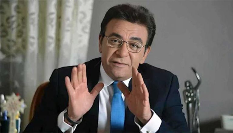 عاطف كامل 