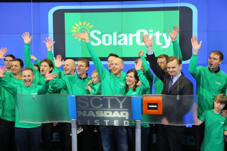 طرح سولار سيتي في بورصة ناسداك إيلون ماسك وليندون رايف وبيتر رايف