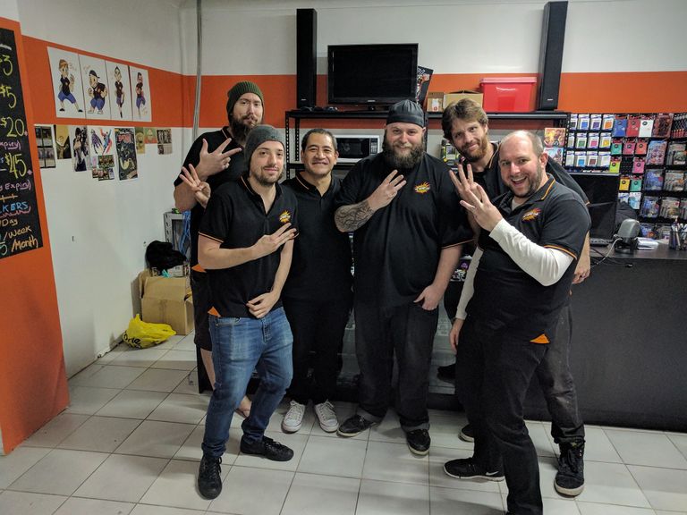 القائمون على المشروع أحد مقرات