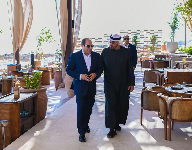 الشيخ محمد بن زايد آل نهيان والرئيس المصري