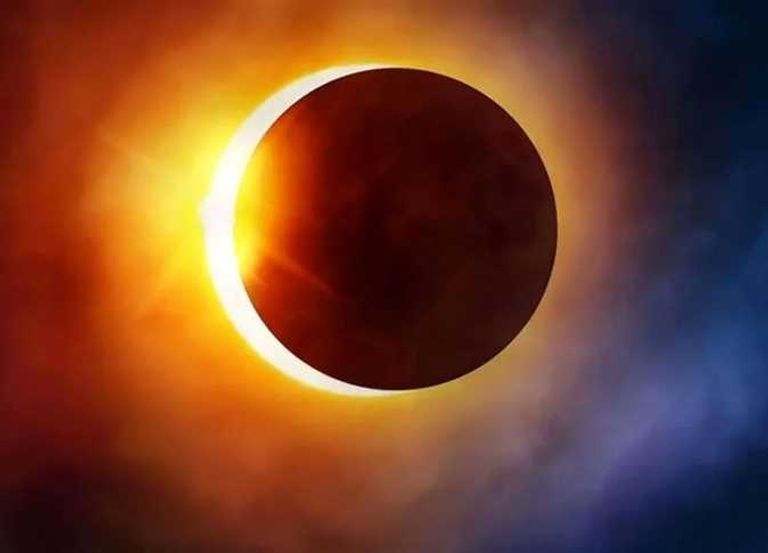 كسوف نادر ـ تعبيرية