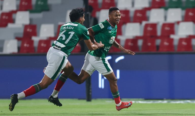 من مباراة الأهلي ونيوم في الدوري السعودي