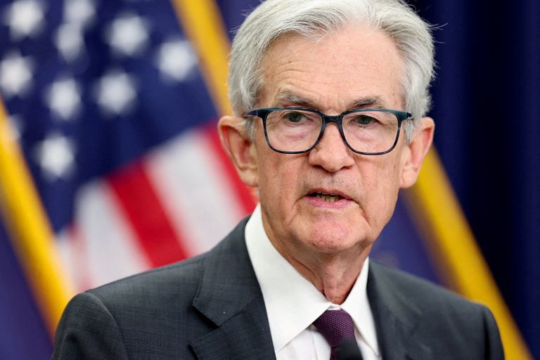 جيروم باول رئيس الاحتياطي الفيدرالي - رويترز  التضخم الأمريكي جعل الفيدرالي في حالة ترقب