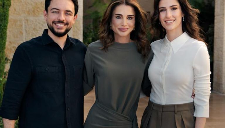 الأمير الحسين والملكة رانيا وزوجته