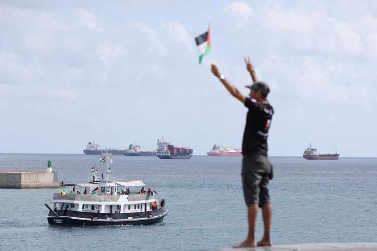 الأسطول بدأ رحلته باتجاه غزة يوم الأحد