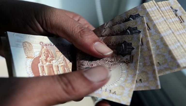 عملات ورقية من الجنيه المصري - رويترز