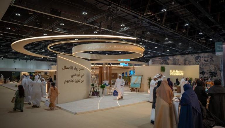 صندوق خليفة في معرض أبوظبي الدولي للصيد والفروسية 2025