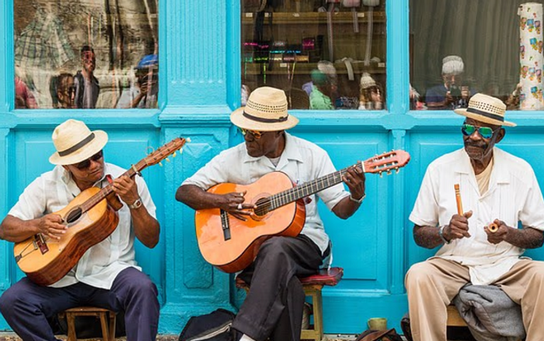 كبار السن الذين قضوا سنوات في ممارسة الموسيقى كانوا أفضل في فهم الكلام